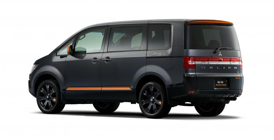  Mitsubishi Delica D:5 Active Gear Complete Package 2017 года  (фото 10 из 12)